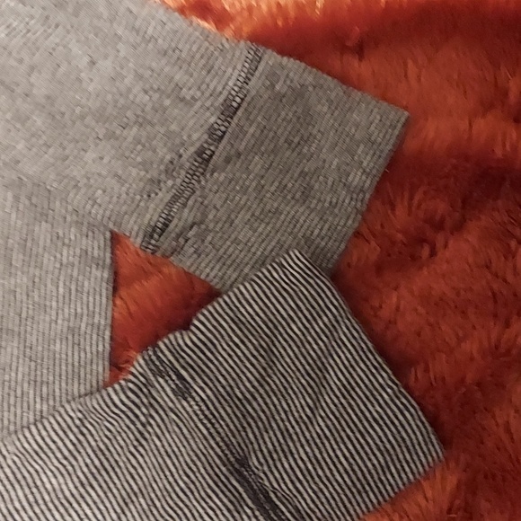 Carhartt Long-Sleeve - Picture 4 of 7